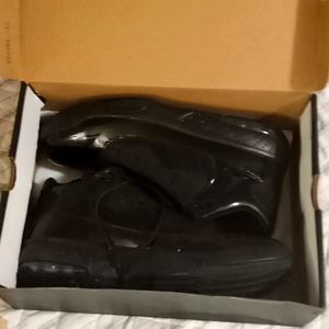 Jordan Max Aura 2 Size 12
